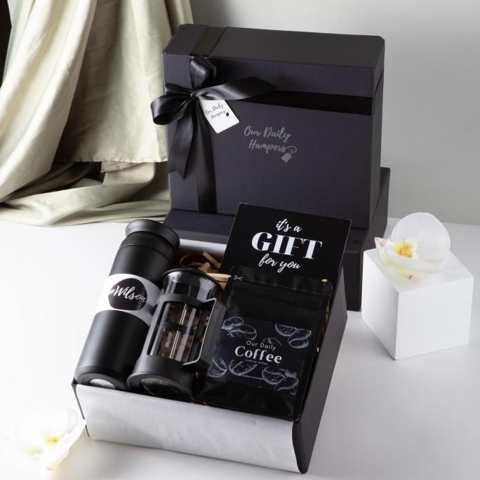 

Ready Hampers Gift Box Birthday Corporate Farewell Graduation Eksklusif