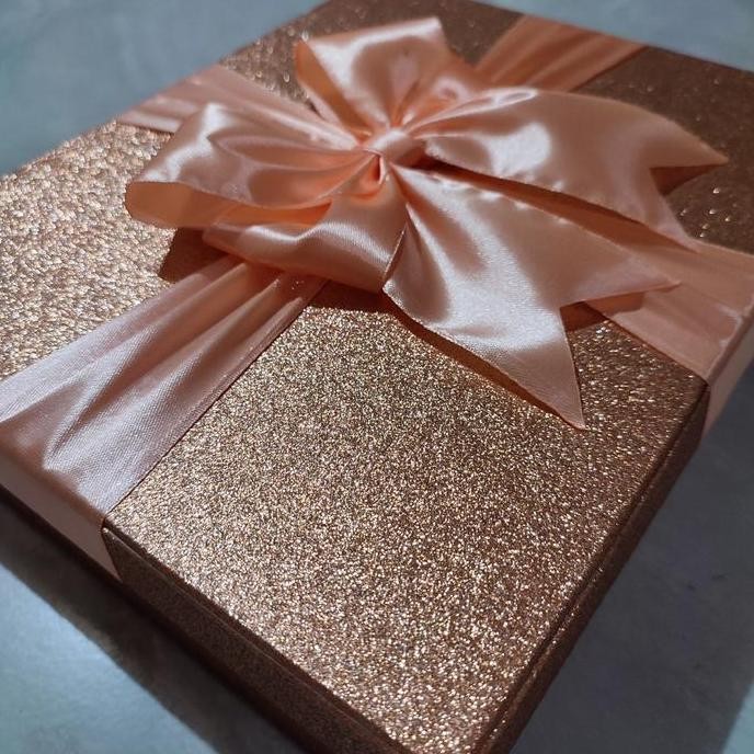 

Ready Kotak Hampers Glitter Rose Gold Box Hadiah Ulang Tahun Custom Size