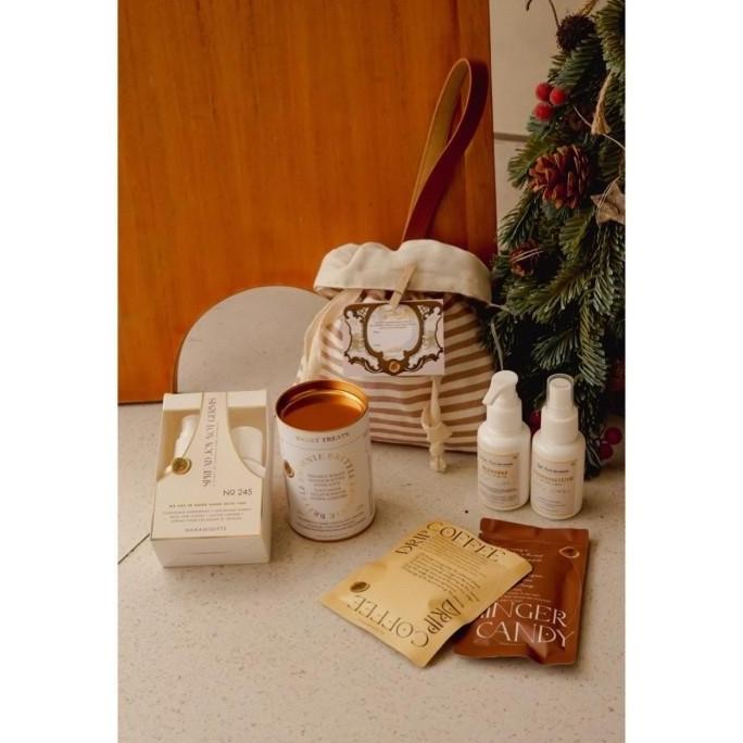 

Ready Beverley Hampers Natal Christmas New Year Gift Parcel Kado Tahun Baru