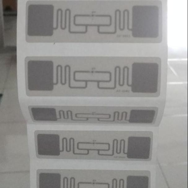

NS RFID UHF Sticker Paper Stiker Wet Inlay ISO 18000-6C
