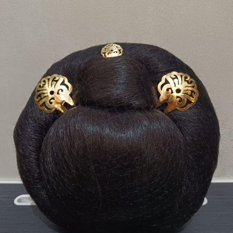 Sanggul Jawa Tusuk Sanggul Besar