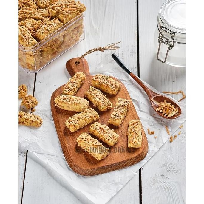 

Kastengel Crunchy Batang Keju ROTIHUI - Cookies Kering Keju Premium Stok Terbatas