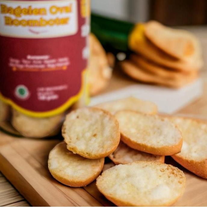 

Bagelen Oval Rasa Roomboter 140gr - Abadi Bagelen Premium Stok Terbatas