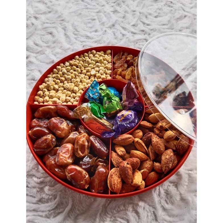 

Paket Oleh Oleh Haji Umroh Premium 5 Macam Coklat Almond Kemasan Toples