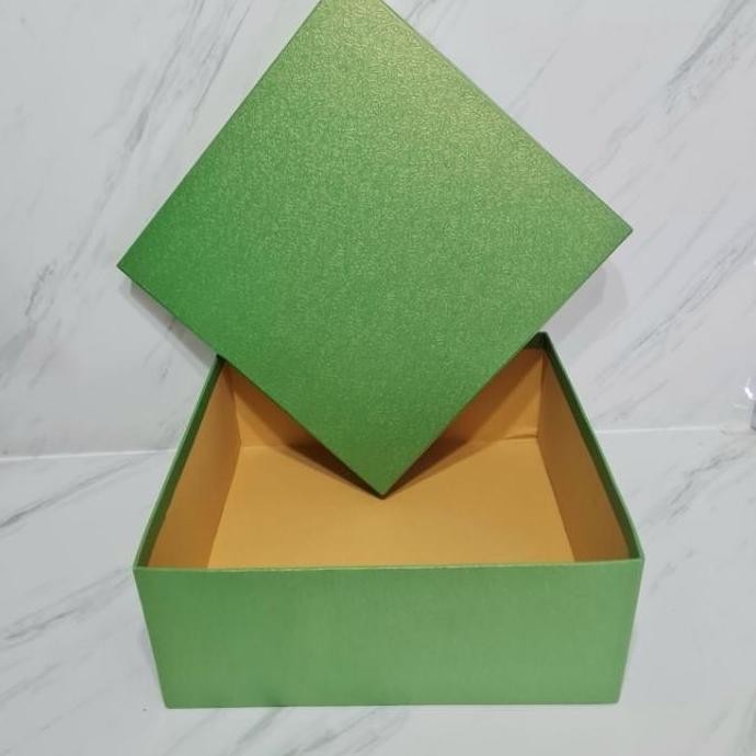 

box polos 25x25x8cm hardbox / kotak kue