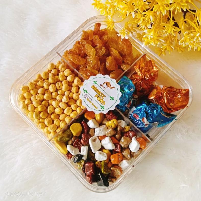 

Paket Hampers Exclusive Oleh Oleh Haji Dan Umroh Sekat 4