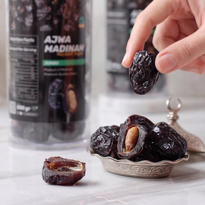 

Rps Kurma Ajwa Madinah Jumbo Premium Vip Original 100% / Kurma Nabi Asli Saudi / Kurma Grade 1 A / Ajwah Azwa Aliya Aliyah Bakulsaudi - 250G