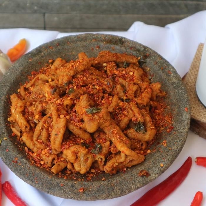 

FF Keripik Usus Crispy Mangade Kemasan 50gr Food Snack Cemilan Kripik Pedas Ayam usus crispy