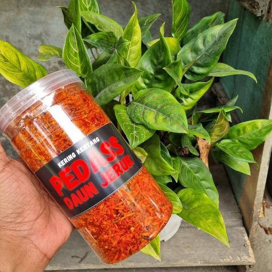 

FF diidapur Jar 330gr - Kering Kentang Mustofa Pedas Daun Jeruk Original Kemasan Toples