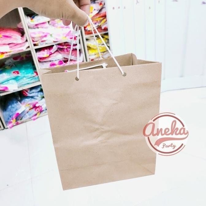 

Ga24 ( Isi 12 ) Paper Bag Kantong Kertas Polos Coklat / Shopping Bag Polos Coklat Ecer / Tas Kertas Karton Polos Coklat Ga24