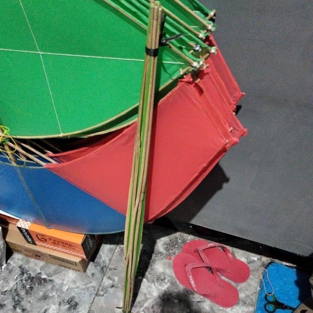 Diskon Layangan Gapangan Plastik Bonus Pita Sowangan Diskon