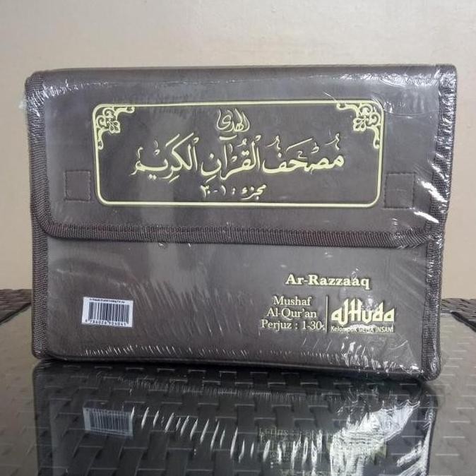 

[Uk B6] Alquran PER JUZ MUJAZZA Mushaf dan Terjemah Al-Fattah Al-Ghaffaar Al-Quran PerJuz Mujaza Alhuda GIP ks
