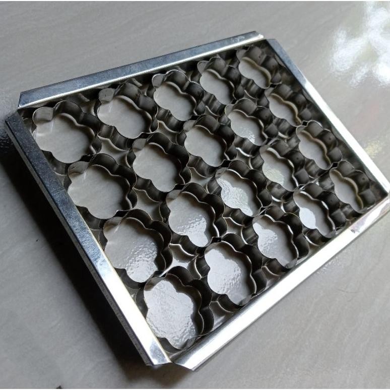 CETAKAN KASTENGGEL KOTAK/BINGKAI KUE KERING NASTAR BERBAGAI MOTIF,