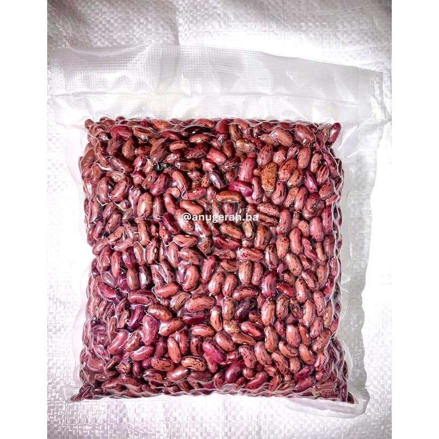 

JH8 [RED] Kacang Merah Mentah Super Kemasan Vacuum 900Gr (Kacang Brenebon / Kacang Es / Kacang Jogo)