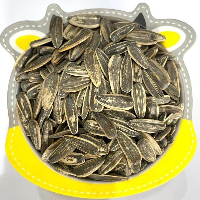 

JH8 Kuaci Biji Bunga Matahari Kiloan Pak 250 Gram Kres Garing Isi Tebel Cemilan Food Camilan