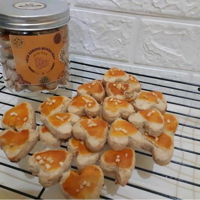 

Biskuit & kue kacang Bunda Ria