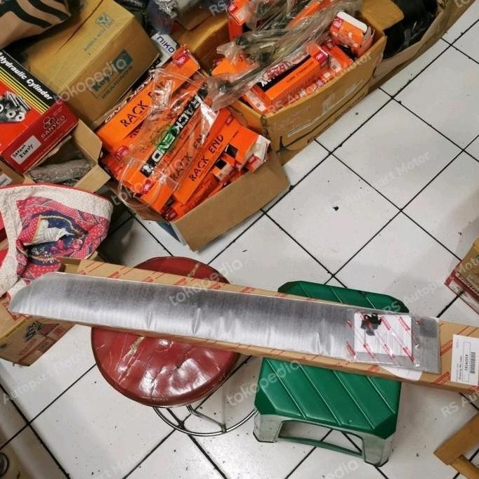 Side Visor Kanan Belakang Toyota Raize Original Toyota Accessories Favorit