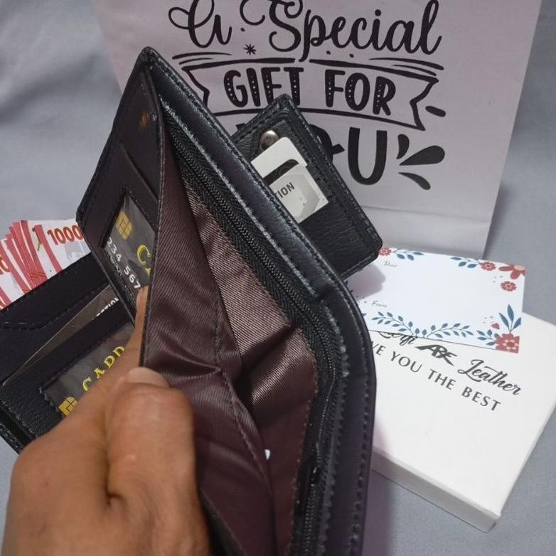 

Premium Hampers Pria Gift Pria Kado Pria Kado Ultah Pria Dompet Kado Pria(Dompet + Box + Kartuucapan+ Paper Bag) Diskon