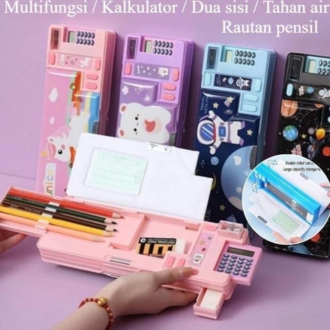 

CodKotak Pensil Kalkulator Lapis Ganda / Kotak Penyimpanan Alat Tulis Pop Out Multifungsi / Astronot Kapasitas Besar Pencil Case Hadiah Siswa Stationery Co