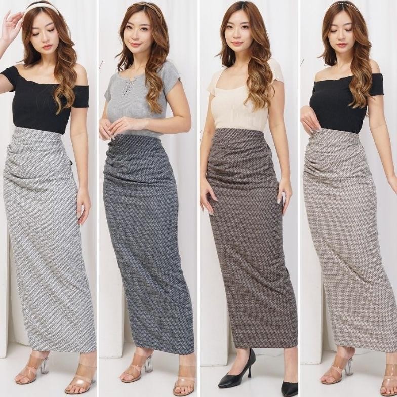 Viral Best Seller Recommended Premium Freya Vintage Long Knit Maxi Skirt ~ Front Pleated Texture Bac