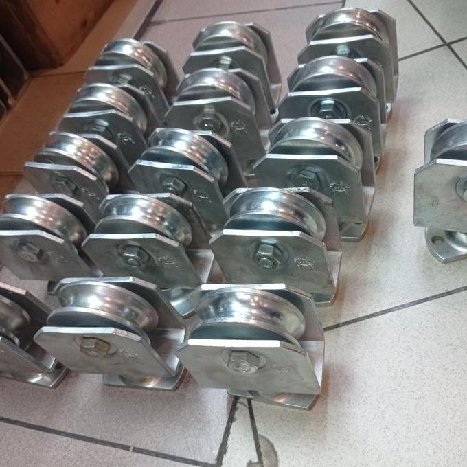 Roda pagar pintu sliding bull brand 3 inchi ( 7,5 cm )rel tikung-belok