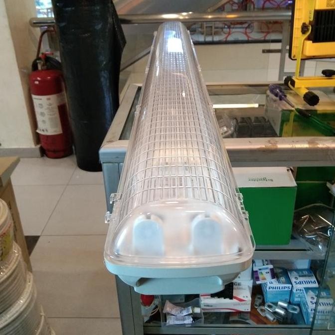 kap lampu outdoor waterproof TCW 2x36 anti pecah zetalux