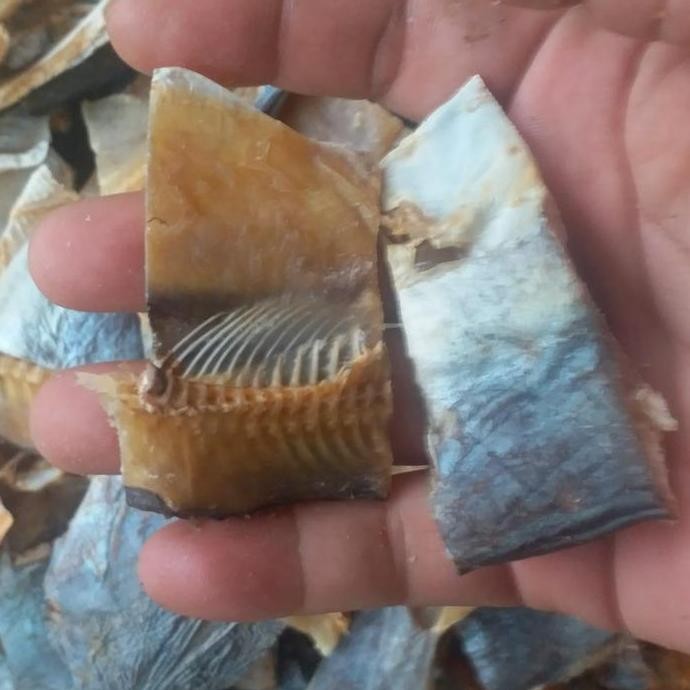 

Ikan Asin Duri / Baung 250 Gr Cap Toke Bagan Siapi Api