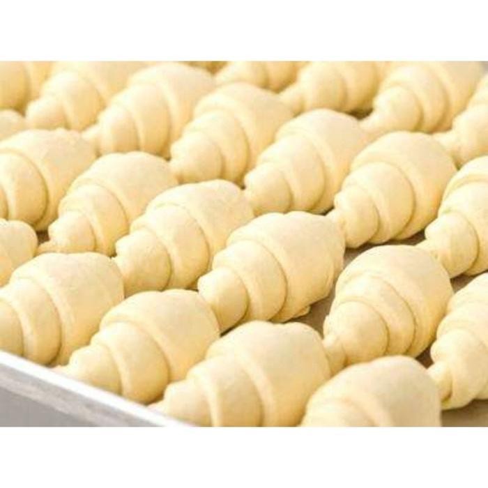 

Croffle - Croissant Dough Frozen Full Butter +- 30Gr Isi 50 Pcs