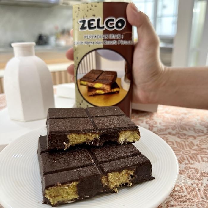 

Cri Zelco - Jumbo Dark CoklatKunafa Dubai Pistachio Camilan Cokelat Balok Gede Viral Halal Pistacio Kunafe Crispy Choco Ball Chocolates Lebaran