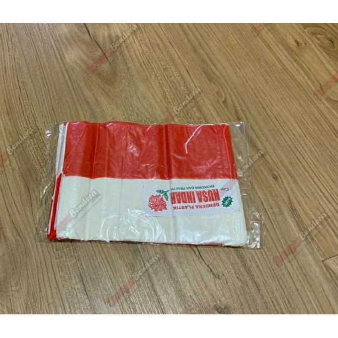 ___] Bendera Merah Putih Plastik Bertali | Bendera Merah Putih Plastik PE