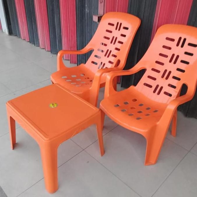 meja kursi plastik santai