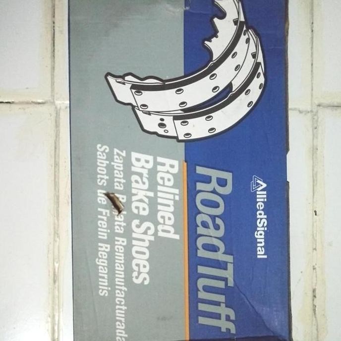 Kampas Rem Brake Shoes Belakang Jeep Cherokee (RoadTuff)