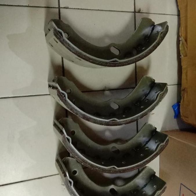 kampas rem dpn/blk isuzu elf nkr 71/nmr 71 ori