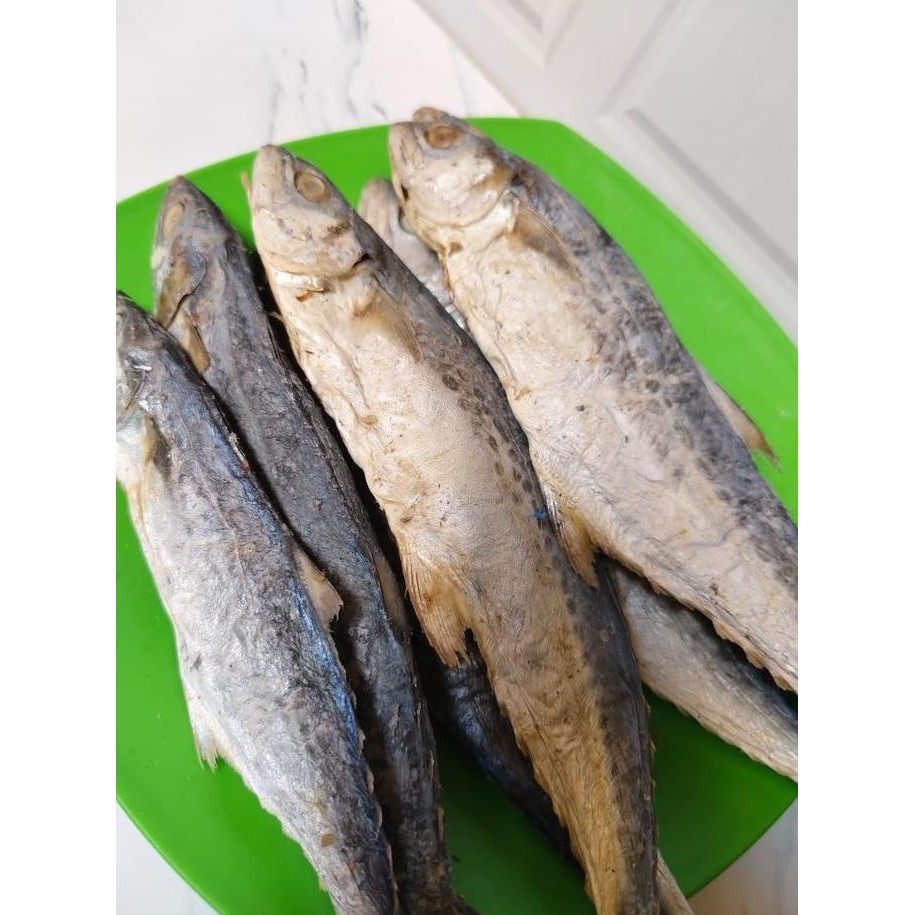 

Ikan Asin Tenggiri Khas TJ.i - Makanan Goreng - Food