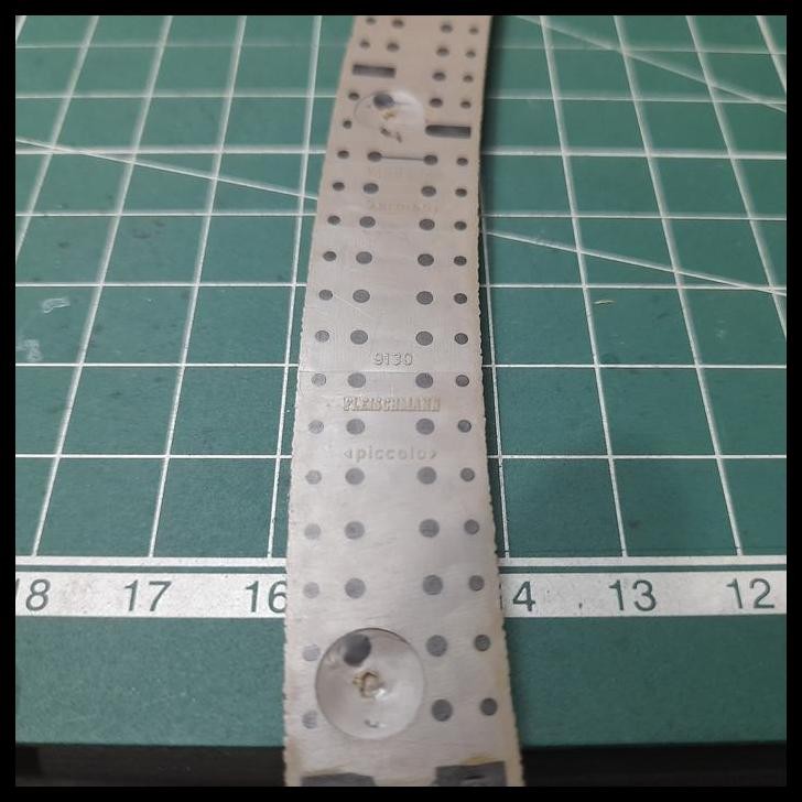 

HOT DEAL FLEISCHMANN PICCOLO N GAUGE - TRACK / REL KODE 9130 R396,4 30 FL06 !!!