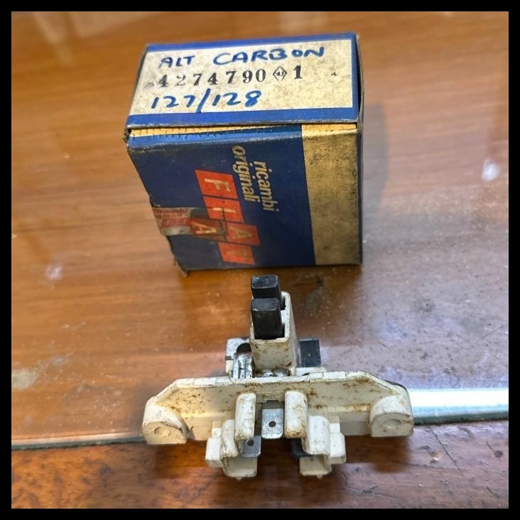 TERBARU FIAT 4274790 CARBON BRUSH SUPPORT FIAT 127/128 ORIGINAL 