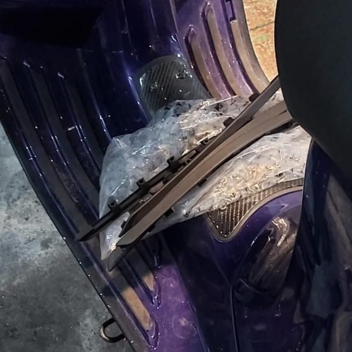 List Karet Dek Triplang Vespa Sprint Primavera Matic Original Piaggio Original Dan Terpercaya