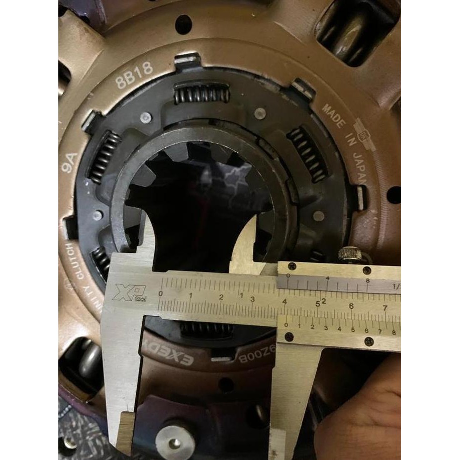 Plat Kopling UD Truck Quester