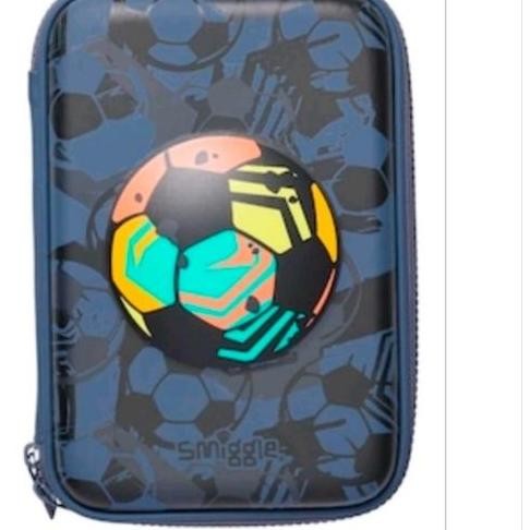

Smiggle Hardtop Pencil Case Ws Football/Kado/ Kotak Pensil New Stok