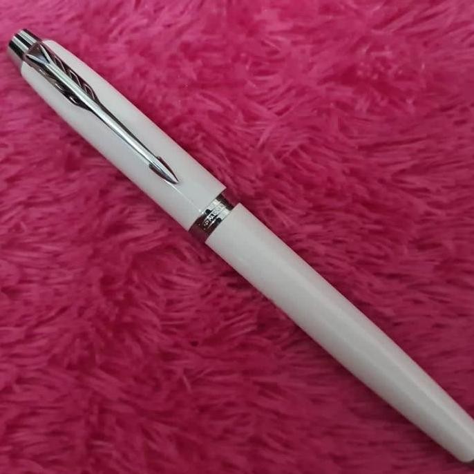 

Pulpen Parker Im New Roller Ball White Original ( Klip Silver ) New Stok