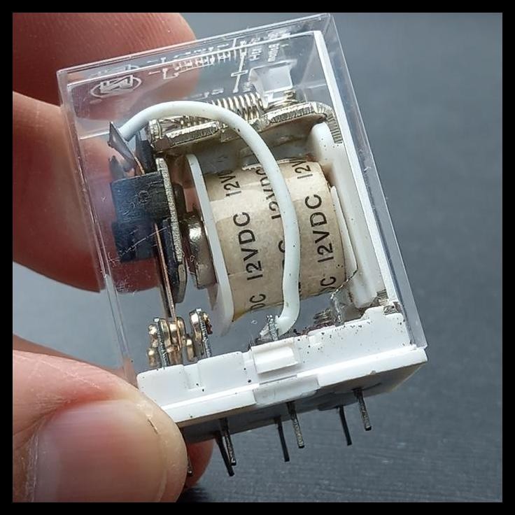BEST DEAL RELAY HH52P 12 VOLT DC 8 PIN KONTAKTOR KAKI LANCIP 
