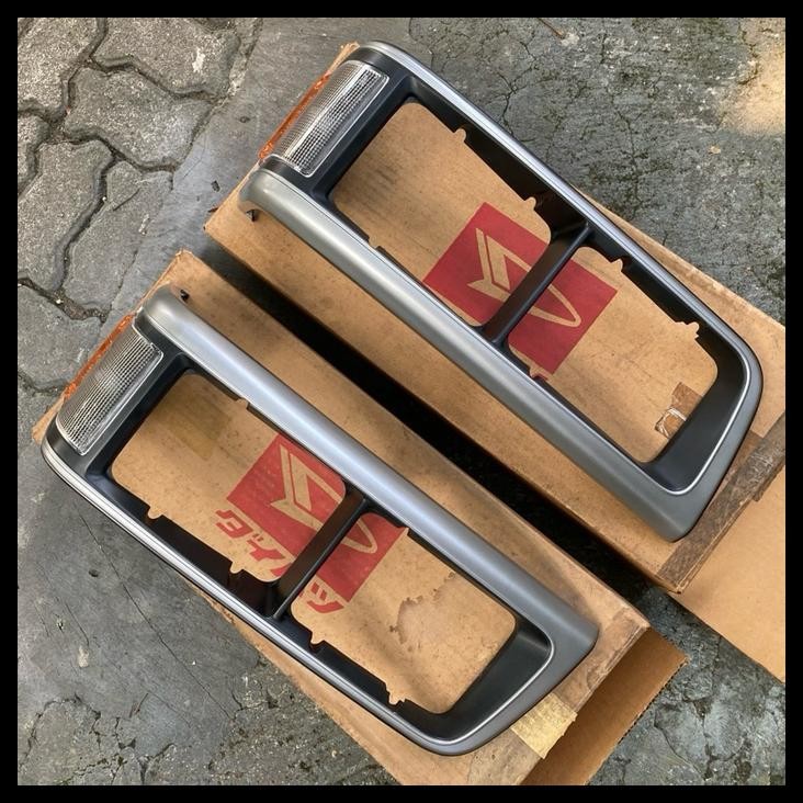 HOT DEAL GARNISH GRILL GRILLE COVER FRAME RING LAMPU DEPAN SET KANAN KIRI ZEBRA VAN JUMBO TROOPER S8