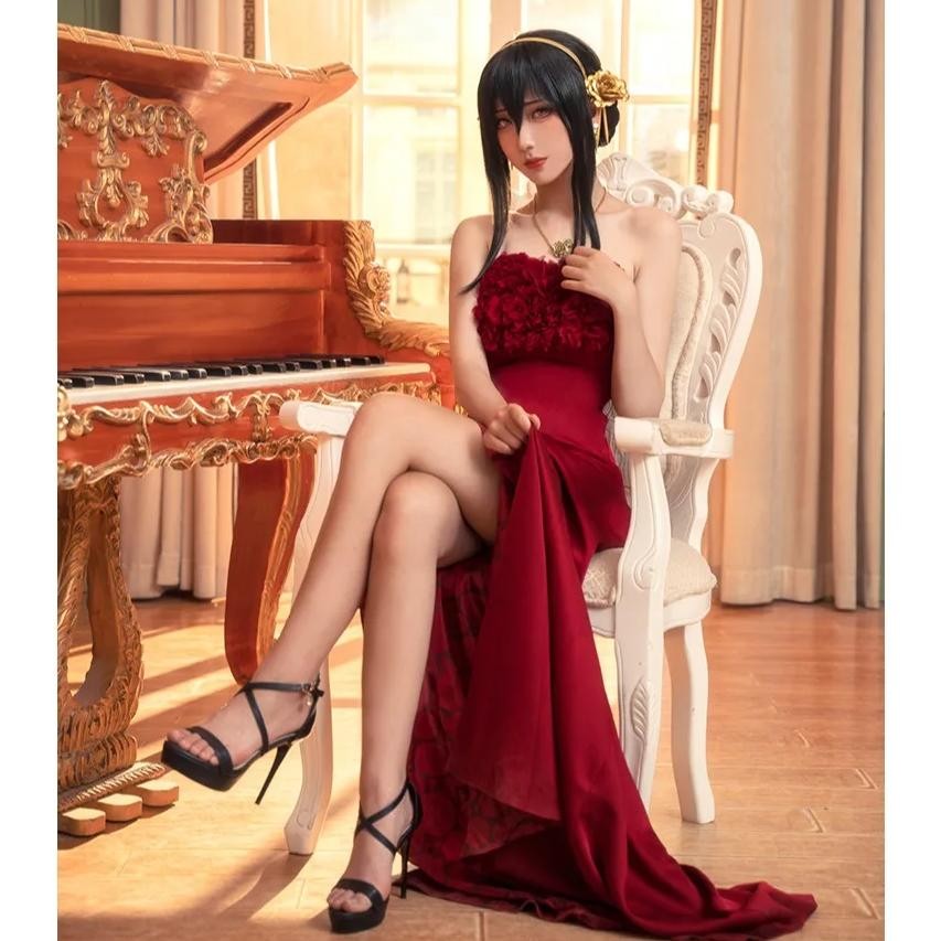 Anime SPY FAMILY Yor Forger red rose dress concert Yor Briar Cosplay costume for Halloween Christmas