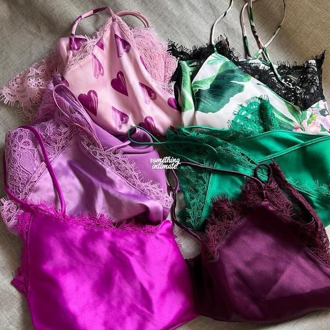 baru Victoria Secret Flyaway Lace Satin Silk Cami Pajamas Tanktop VS Tank