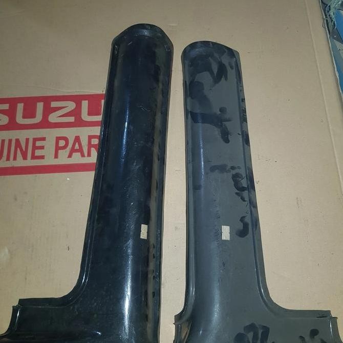 Garnish Pilar Belakang Tengah Mobil Panther New Hi-grade