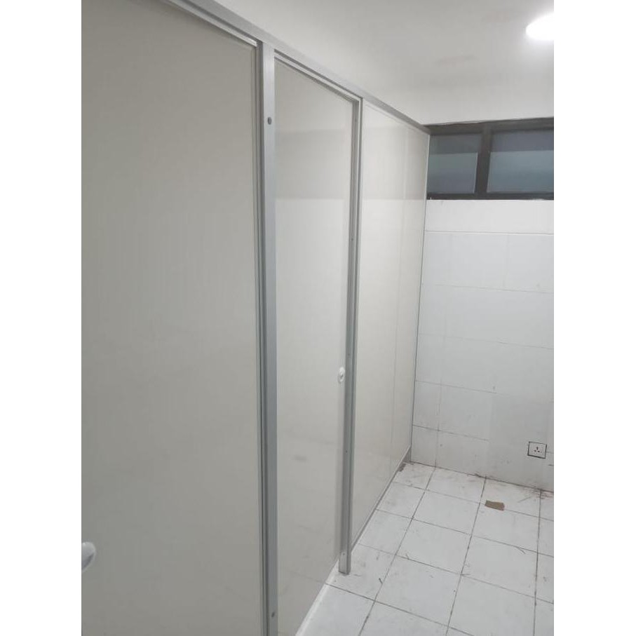 TERBARU - PARTISI TOILET KUBIKAL PVC ALUMINIUM PESANAN PAK ANDI