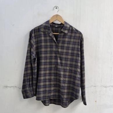 UNIQLO KEMEJA FLANNEL LEMBUT KERAH SKIPPER 57 OLIVE BARU ASLI ORIGINAL