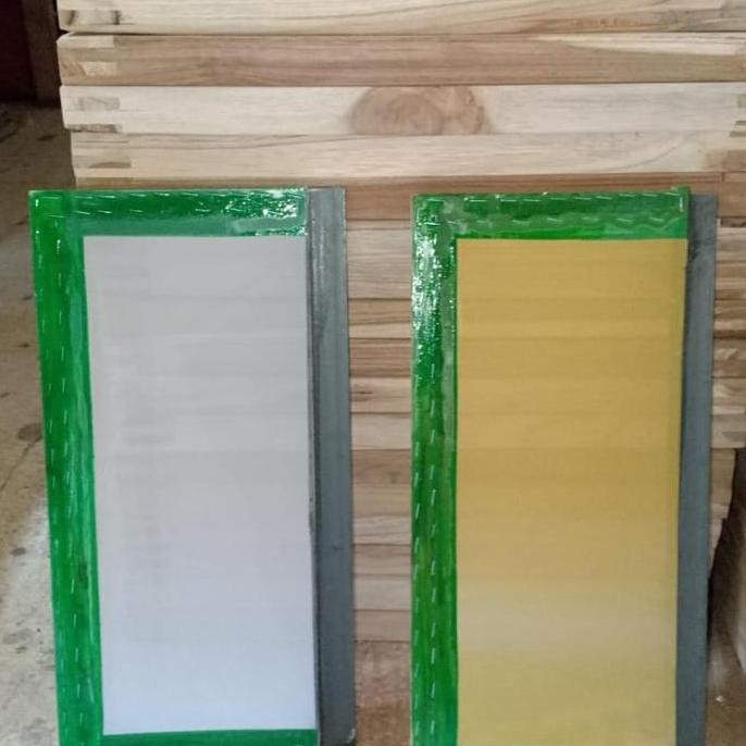 

SCREEN SABLON GELAS CUP PLASTIK UKURAN 15X40 DAN 20X40 CETAK MANUAL SABLON CUP ASLI