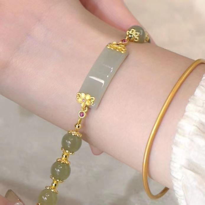 Gelang Perdamaian dan Ketenangan dari Giok Hetian Desain Berlapis Emas Perhiasan Tangan Mulia Fashio