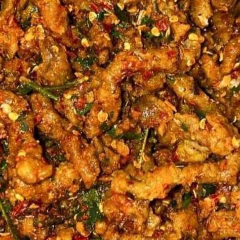 

USUS CRIPSY PEDAS DAUN JERUK 500GR CIKRUH Nugi